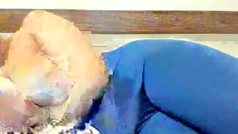 00ingrid00 online show from 12-04-25, 07:22