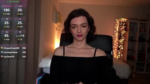 Olivia online show from 02-15-26, 11:45