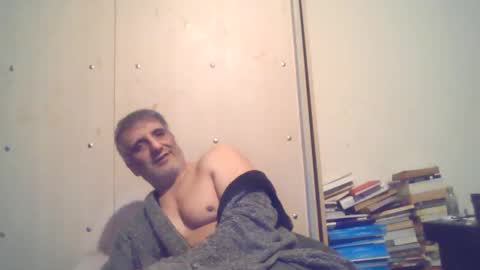 Snapshot of 0luvmonkey chatting on 02-08-26, 10:46 0luvmonkey online show from 02-08-26, 10:46