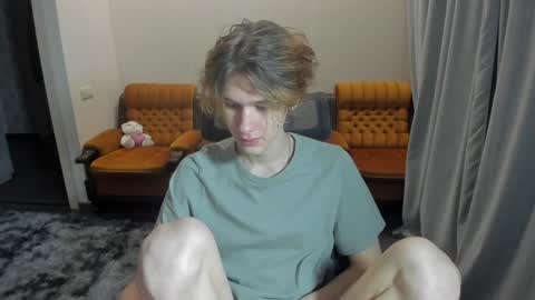 Snapshot of 0verlandd chatting on 12-13-24, 01:04 Adam online show from 12-13-24, 01:04