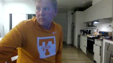 Snapshot of 1029mn chatting on 10-09-25, 05:16 Takin Profits online show from 10-09-25, 05:16