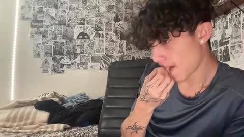 Snapshot of 10incock18 chatting on 12-01-25, 12:59 10incock18 online show from 12-01-25, 12:59