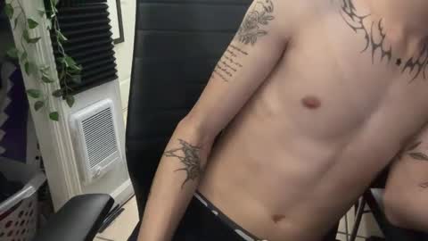 Snapshot of 10incock18 chatting on 02-26-26, 11:37 10incock18 online show from 02-26-26, 11:37