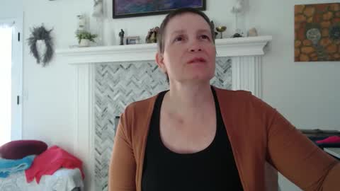 Aurora Willows online show from 04-18-26, 06:23