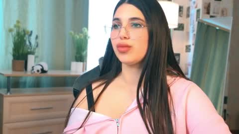 Snapshot of 18_yo_talent chatting on 04-11-26, 07:45 Jessica online show from 04-11-26, 07:45