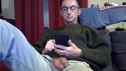 Snapshot of 18remy45 chatting on 12-08-24, 12:51 18remy45 online show from 12-08-24, 12:51