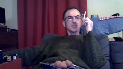 Snapshot of 18remy45 chatting on 12-19-24, 06:23 18remy45 online show from 12-19-24, 06:23