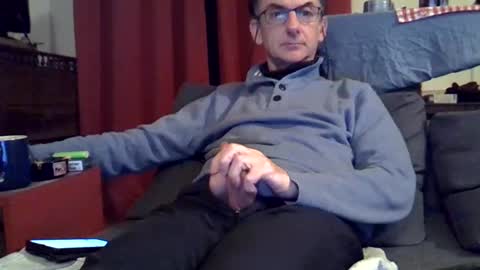 Snapshot of 18remy45 chatting on 12-25-24, 12:05 18remy45 online show from 12-25-24, 12:05