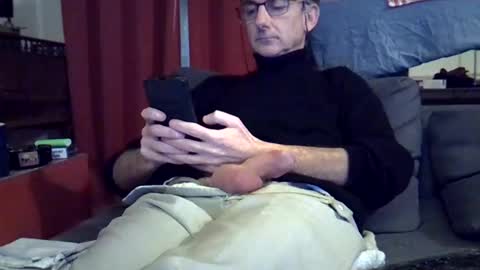Snapshot of 18remy45 chatting on 12-28-24, 06:18 18remy45 online show from 12-28-24, 06:18