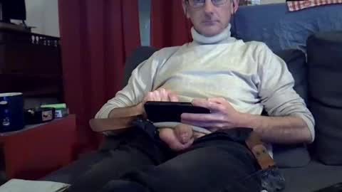 Snapshot of 18remy45 chatting on 01-06-25, 04:55 18remy45 online show from 01-06-25, 04:55
