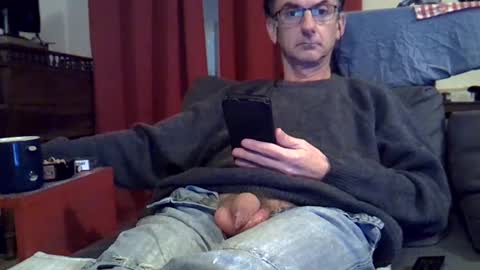 Snapshot of 18remy45 chatting on 01-26-25, 08:34 18remy45 online show from 01-26-25, 08:34