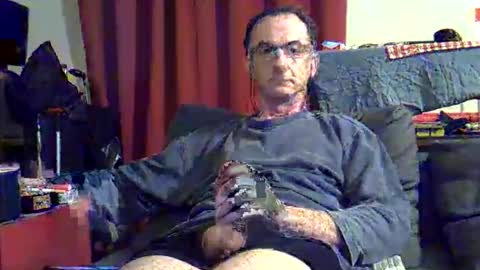 Snapshot of 18remy45 chatting on 05-01-26, 10:09 18remy45 online show from 05-01-26, 10:09
