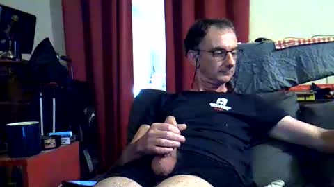 Snapshot of 18remy45 chatting on 05-26-26, 03:30 18remy45 online show from 05-26-26, 03:30