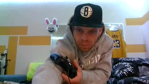 Snapshot of 19banger85 chatting on 11-08-25, 01:11 19banger85 online show from 11-08-25, 01:11