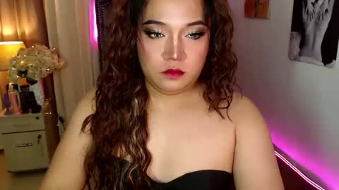 Snapshot of 1bestlover chatting on 10-08-25, 07:33 Ekang online show from 10-08-25, 07:33