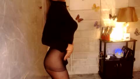 angel online show from 11-24-25, 08:19