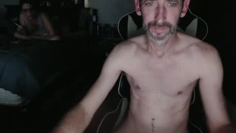 Snapshot of 1hotcouple2c chatting on 01-19-25, 07:26 1hotcouple2c online show from 01-19-25, 07:26