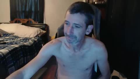 Snapshot of 1hotcouple2c chatting on 01-16-26, 12:42 1hotcouple2c online show from 01-16-26, 12:42