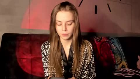 Snapshot of 1i1ypa1mer chatting on 02-18-25, 11:52 Lily 3 online show from 02-18-25, 11:52