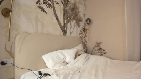 Snapshot of 1i1ypa1mer chatting on 09-09-25, 04:17 Lily 3 online show from 09-09-25, 04:17