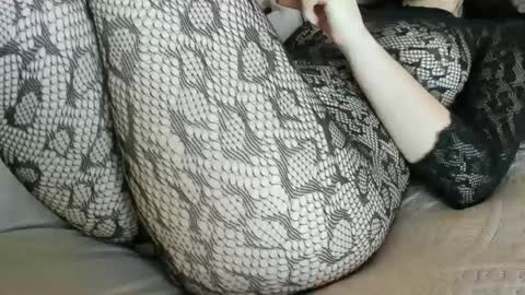 Onna online show from 01-18-25, 07:04