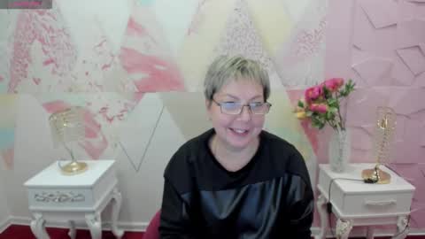 Snapshot of 1mirinda chatting on 11-07-25, 11:32 1mirinda online show from 11-07-25, 11:32