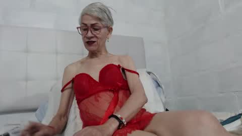 Miss Monserrate online show from 01-25-25, 02:47