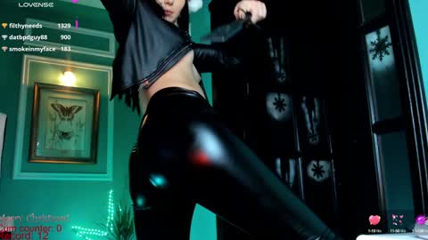 Moona  online show from 12-24-24, 10:49