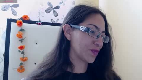 paola online show from 03-16-26, 08:46