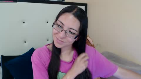 paola online show from 06-04-26, 08:59
