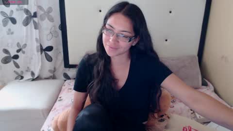 Snapshot of 1sasha_grey__1 chatting on 06-29-26, 10:10 paola online show from 06-29-26, 10:10