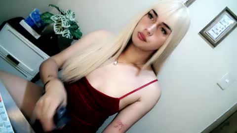 Snapshot of 1sexy_kattie chatting on 06-18-26, 09:14 1sexy kattie online show from 06-18-26, 09:14