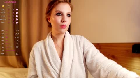 VICTORIA online show from 09-26-25, 01:20