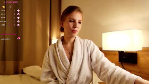 VICTORIA online show from 11-01-25, 01:18