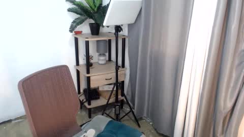 1sweetloverxx online show from 06-08-26, 01:50