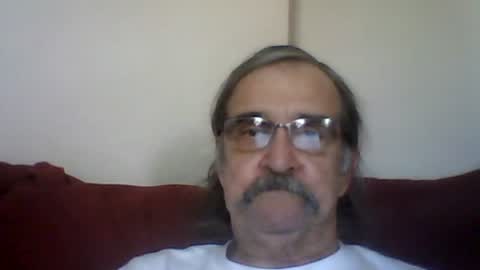 Snapshot of 1valentine chatting on 07-12-26, 04:20 1valentine online show from 07-12-26, 04:20