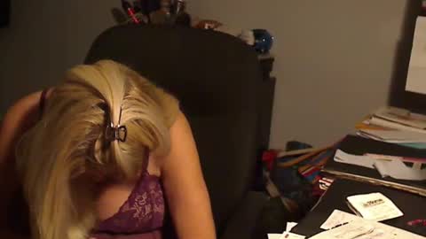 Susan online show from 01-01-25, 04:18