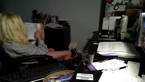 Snapshot of 1xtrahornyone chatting on 05-17-26, 03:48 Susan online show from 05-17-26, 03:48
