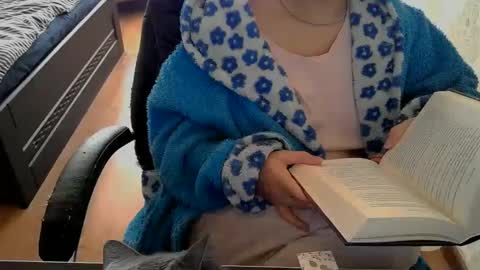 Snapshot of 1your_hot_girls chatting on 03-10-25, 10:37 1your_hot_girls online show from 03-10-25, 10:37