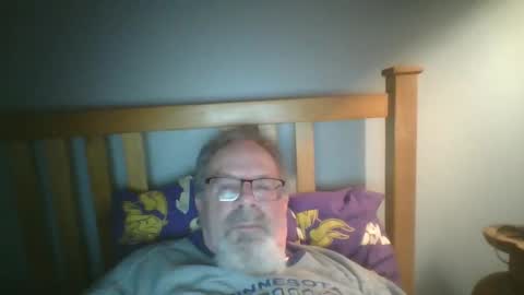 Snapshot of 2003dynawideglide chatting on 01-27-25, 01:05 2003dynawideglide online show from 01-27-25, 01:05