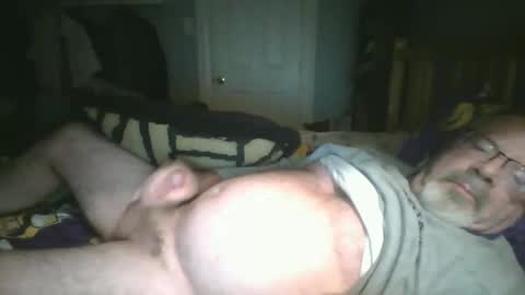 Snapshot of 2003dynawideglide chatting on 11-08-25, 02:56 2003dynawideglide online show from 11-08-25, 02:56