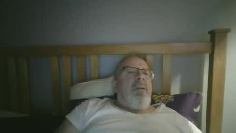 Snapshot of 2003dynawideglide chatting on 06-11-26, 01:16 2003dynawideglide online show from 06-11-26, 01:16