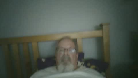 Snapshot of 2003dynawideglide chatting on 07-16-26, 08:48 2003dynawideglide online show from 07-16-26, 08:48