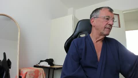 Henk online show from 08-06-26, 10:17