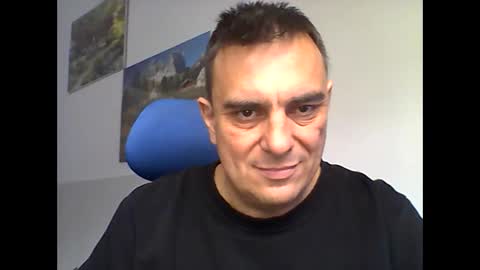 Snapshot of 2025eyesforyou chatting on 12-15-24, 11:23 2025eyesforyou online show from 12-15-24, 11:23