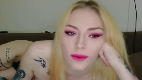 Snapshot of 20punkslut chatting on 05-26-26, 09:55 20punkslut online show from 05-26-26, 09:55