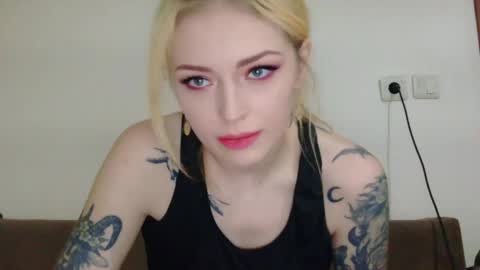 Snapshot of 20punkslut chatting on 05-27-26, 01:57 20punkslut online show from 05-27-26, 01:57