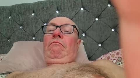 Snapshot of 211scudder chatting on 06-01-26, 06:31 211skoosh online show from 06-01-26, 06:31