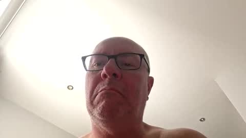 Snapshot of 211scudder chatting on 06-04-26, 03:51 211skoosh online show from 06-04-26, 03:51