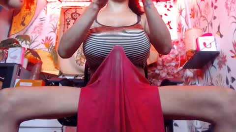 Snapshot of 21cmmusclecockts chatting on 10-22-25, 12:27 mharjorie online show from 10-22-25, 12:27